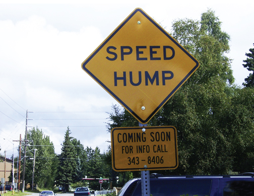 speed_hump_sign.jpg