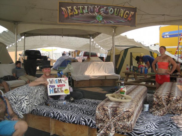 destiny lounge.jpg